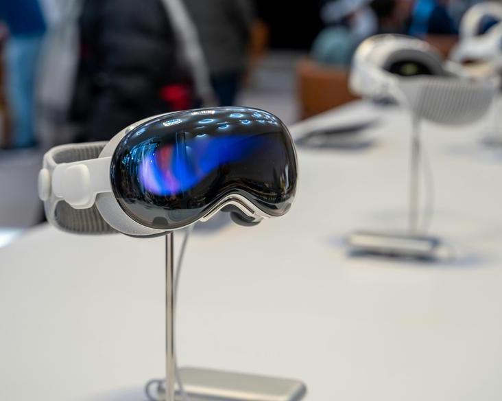 Разработка Apple Vision Pro 2 начнется в 2025 году с чипом M5 и возможностями пространственных вычислений на базе искусственного интеллекта / Гаджеты / iXBT Live